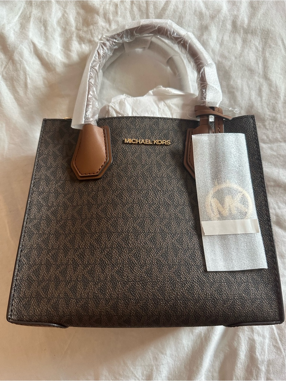 MICHAEL KORS MERCER MEDIUM MESSENGER CROSSBODY SATCHEL